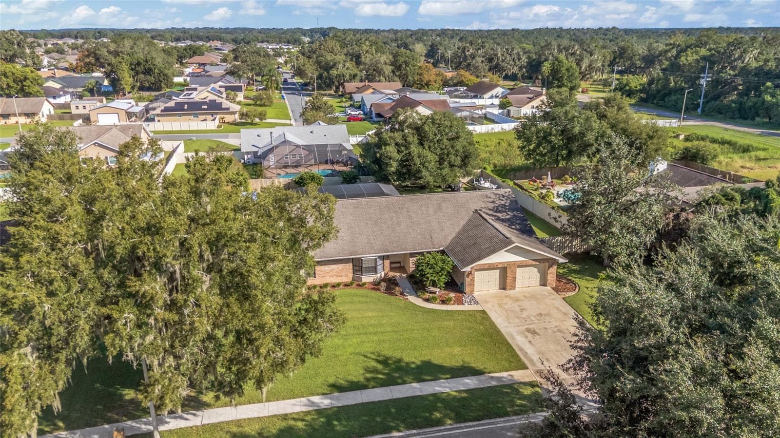 Single Family Residence at 4614 DUXBERRY LN, VALRICO, photo 10 of 146