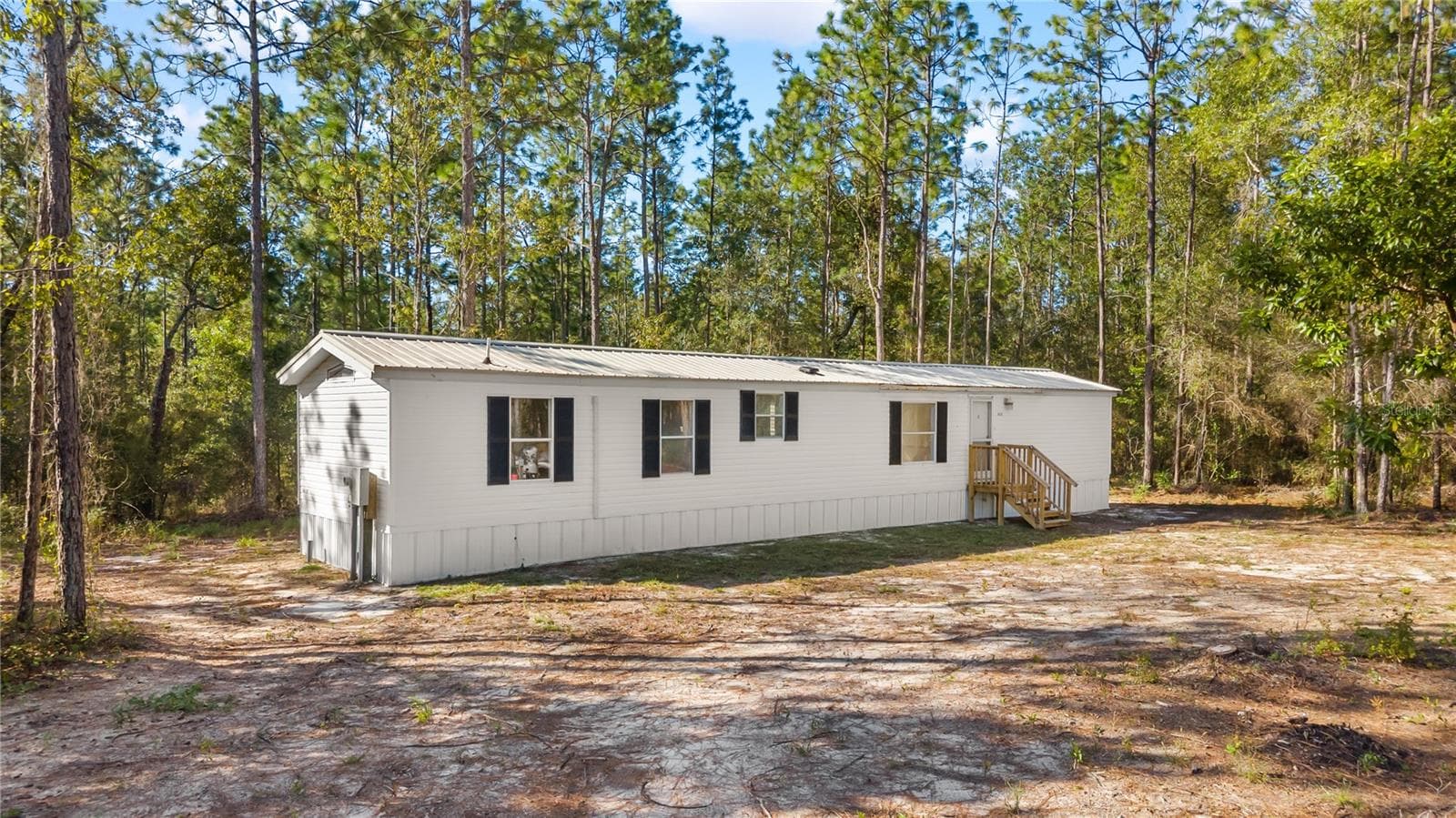 Manufactured Home at 1655 NW 65TH ST, BELL, photo 2 of 36