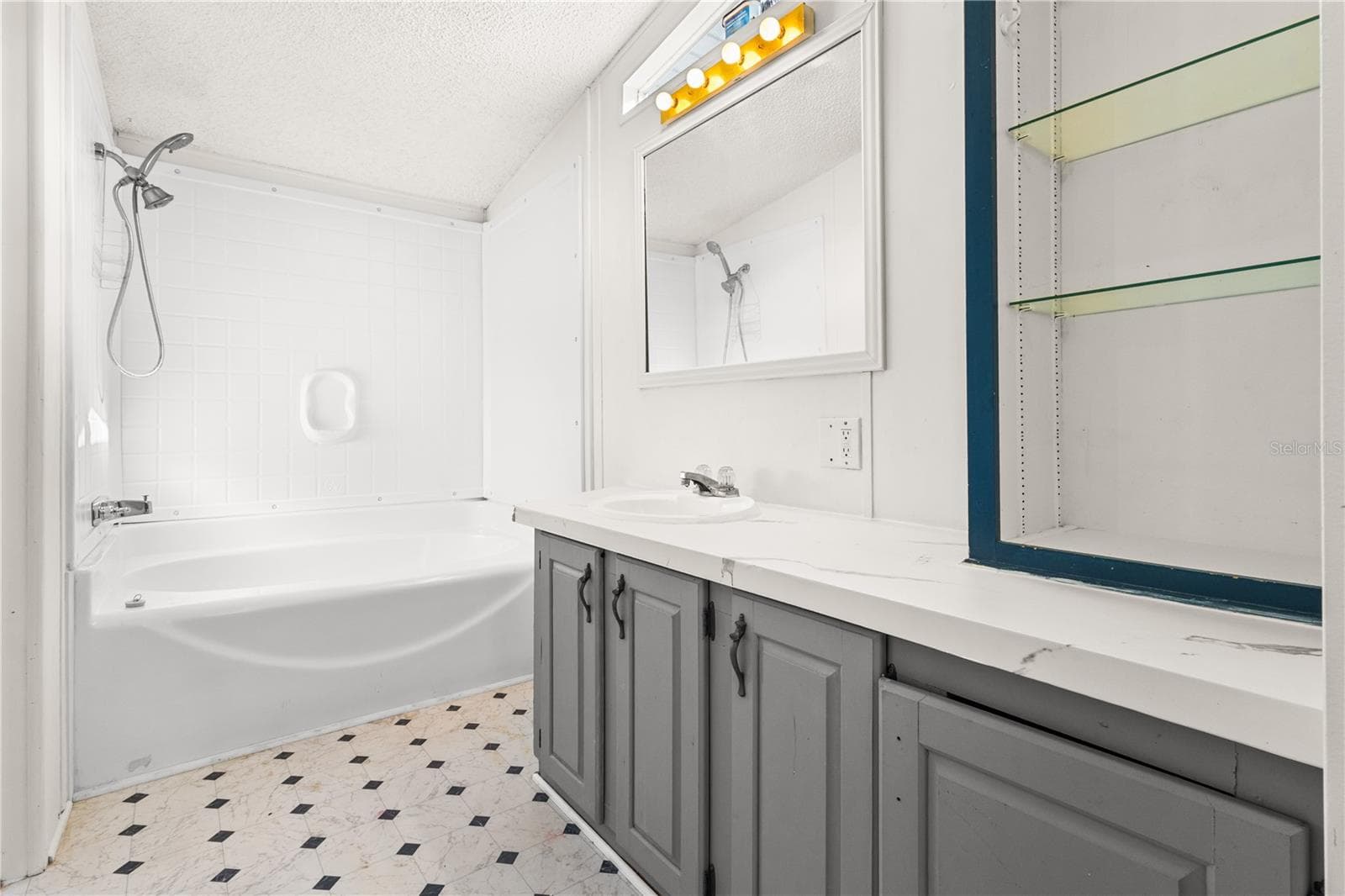 Manufactured Home at 1655 NW 65TH ST, BELL, photo 27 of 36