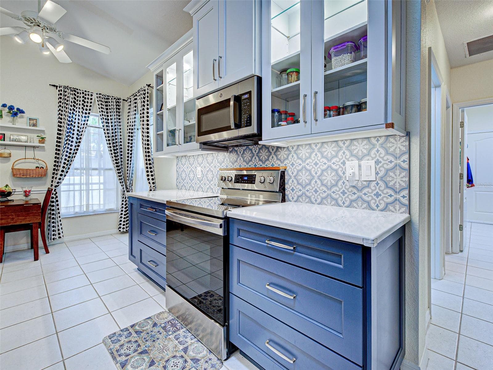 Villa at 251 VISTA DEL LAGO WAY, VENICE, photo 14 of 48