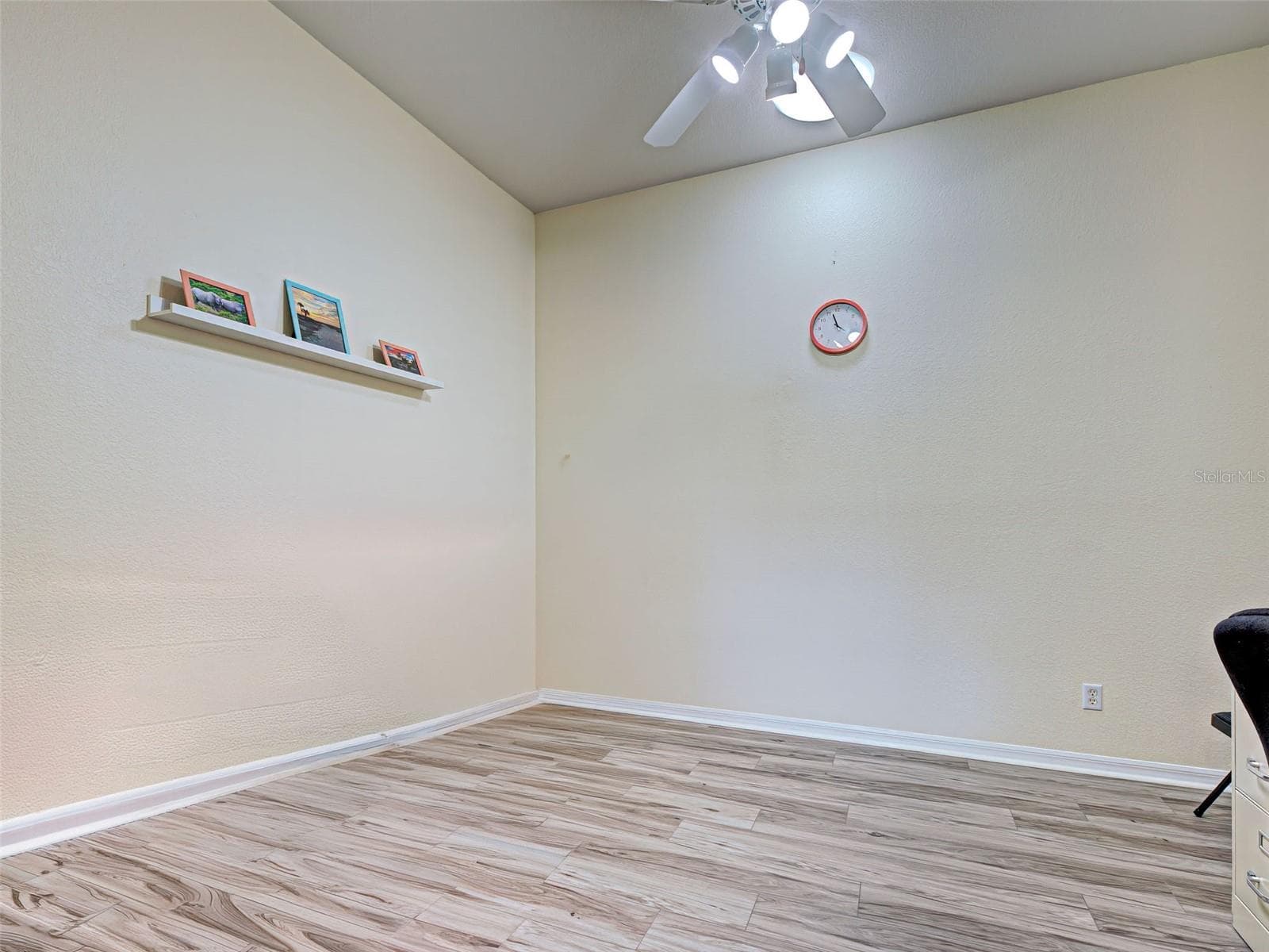 Office/flex space - 251 VISTA DEL LAGO WAY, VENICE