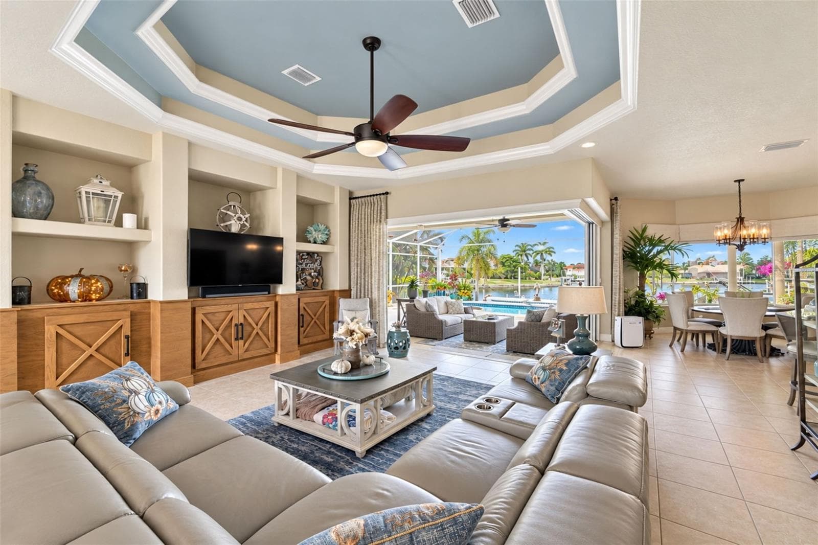 Single Family Residence at 472 MACEDONIA DR, PUNTA GORDA, photo 12 of 88