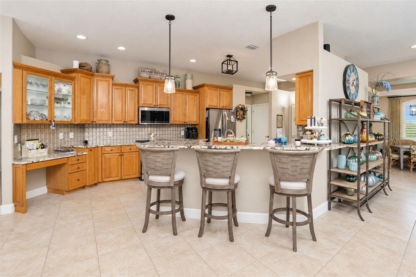Single Family Residence at 472 MACEDONIA DR, PUNTA GORDA, photo 24 of 88