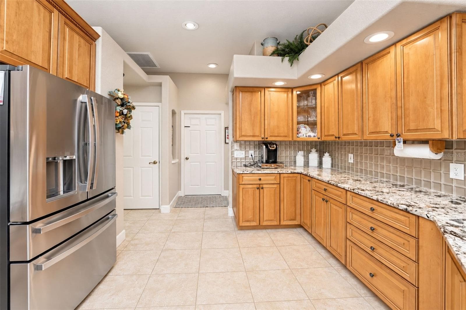 Single Family Residence at 472 MACEDONIA DR, PUNTA GORDA, photo 26 of 88