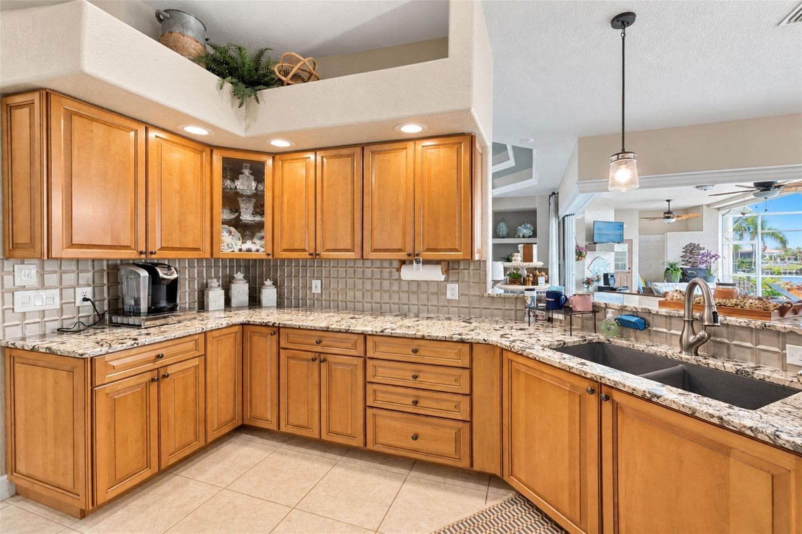 Single Family Residence at 472 MACEDONIA DR, PUNTA GORDA, photo 34 of 88