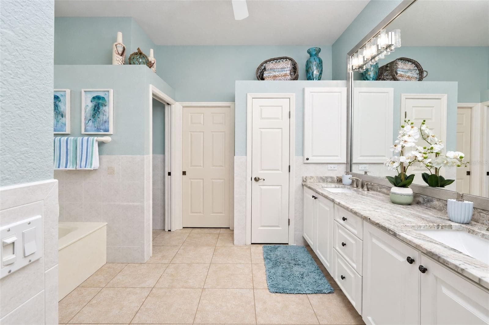 Single Family Residence at 472 MACEDONIA DR, PUNTA GORDA, photo 40 of 88