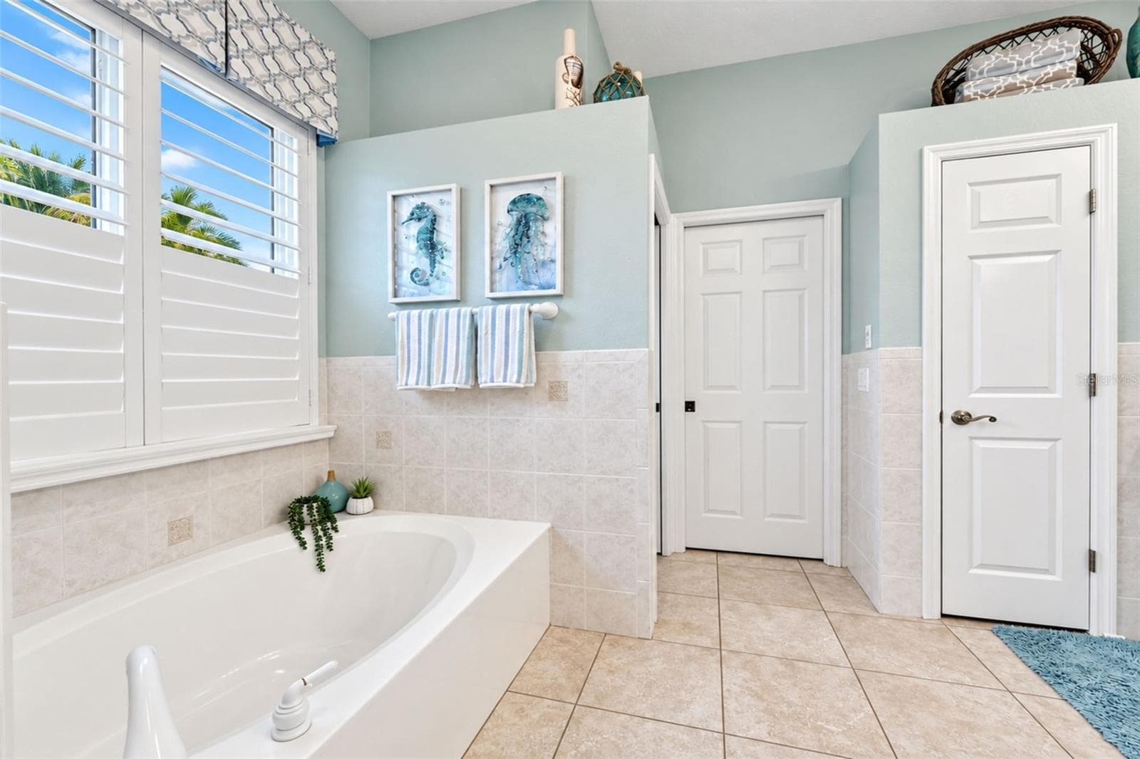 Single Family Residence at 472 MACEDONIA DR, PUNTA GORDA, photo 42 of 88