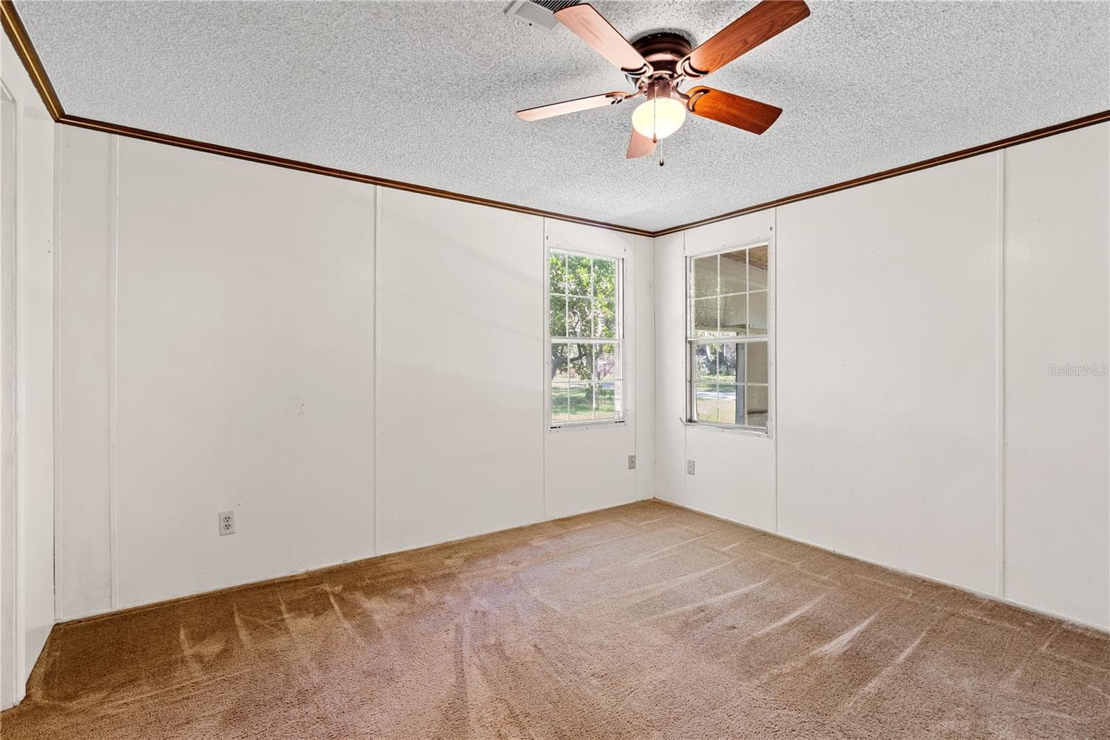 Manufactured Home at 14050 SE 10TH ST, WILLISTON, photo 36 of 41