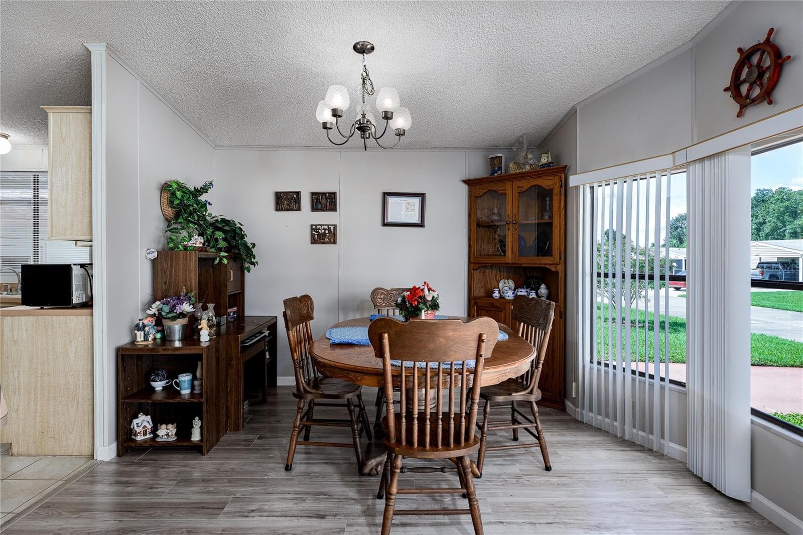 Manufactured Home at 178 OSPREY CIR, ELLENTON, photo 9 of 46