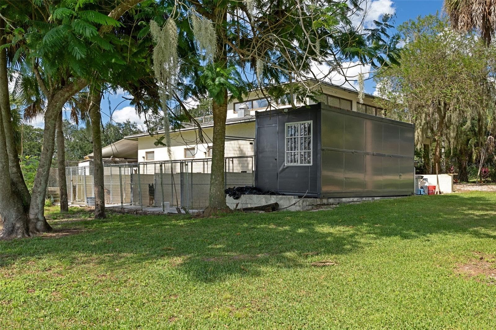Kennel - 9498 NW 60TH AVE, OCALA