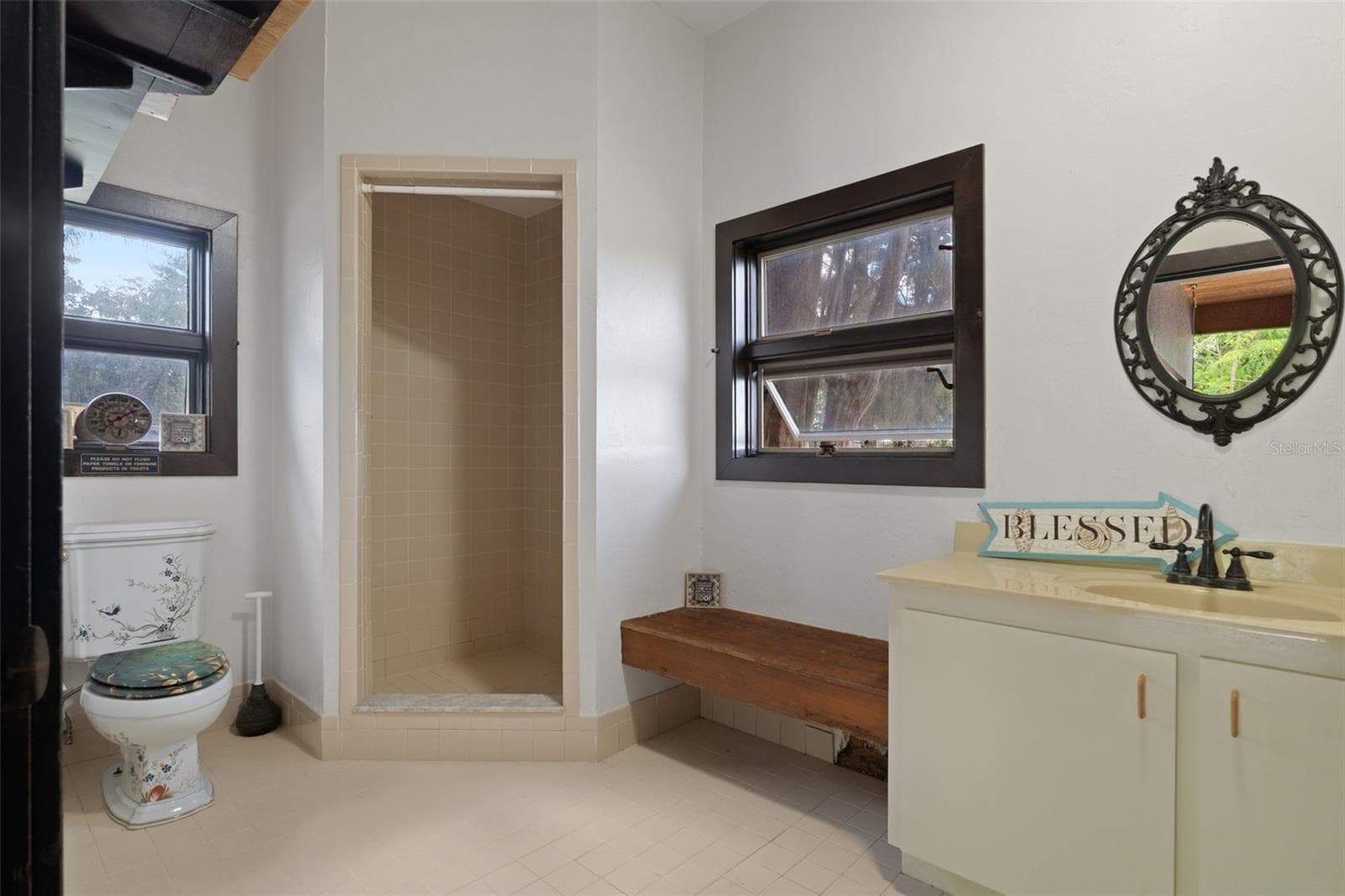 Bathroom in casita - 9498 NW 60TH AVE, OCALA