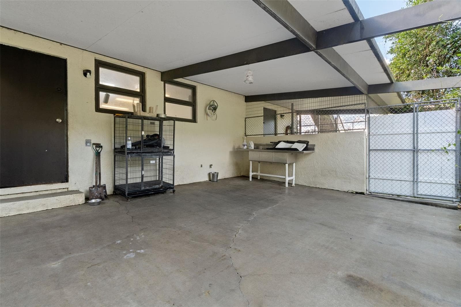 Exterior of Kennel - 9498 NW 60TH AVE, OCALA