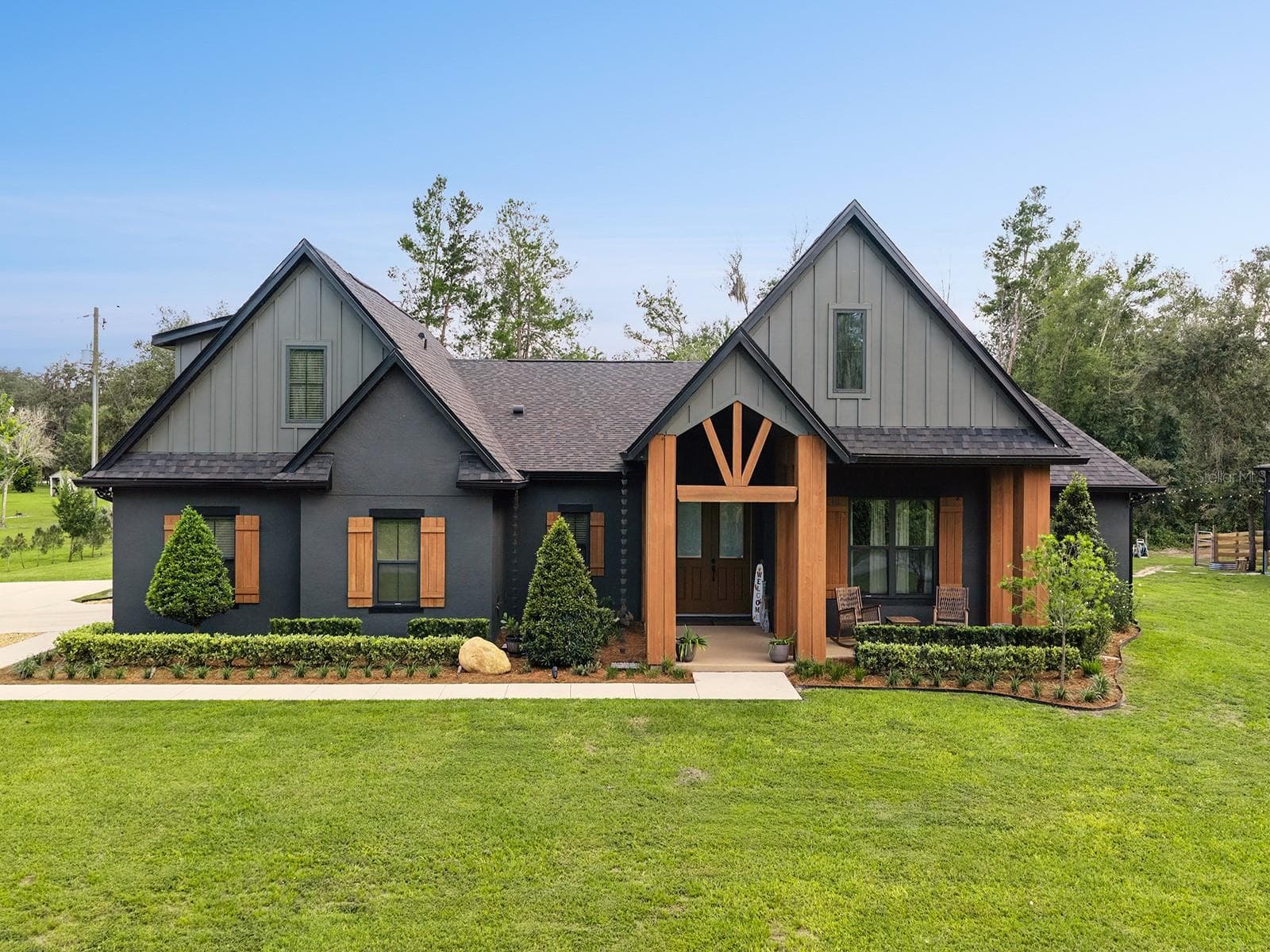 412 SNOW HILL RD
