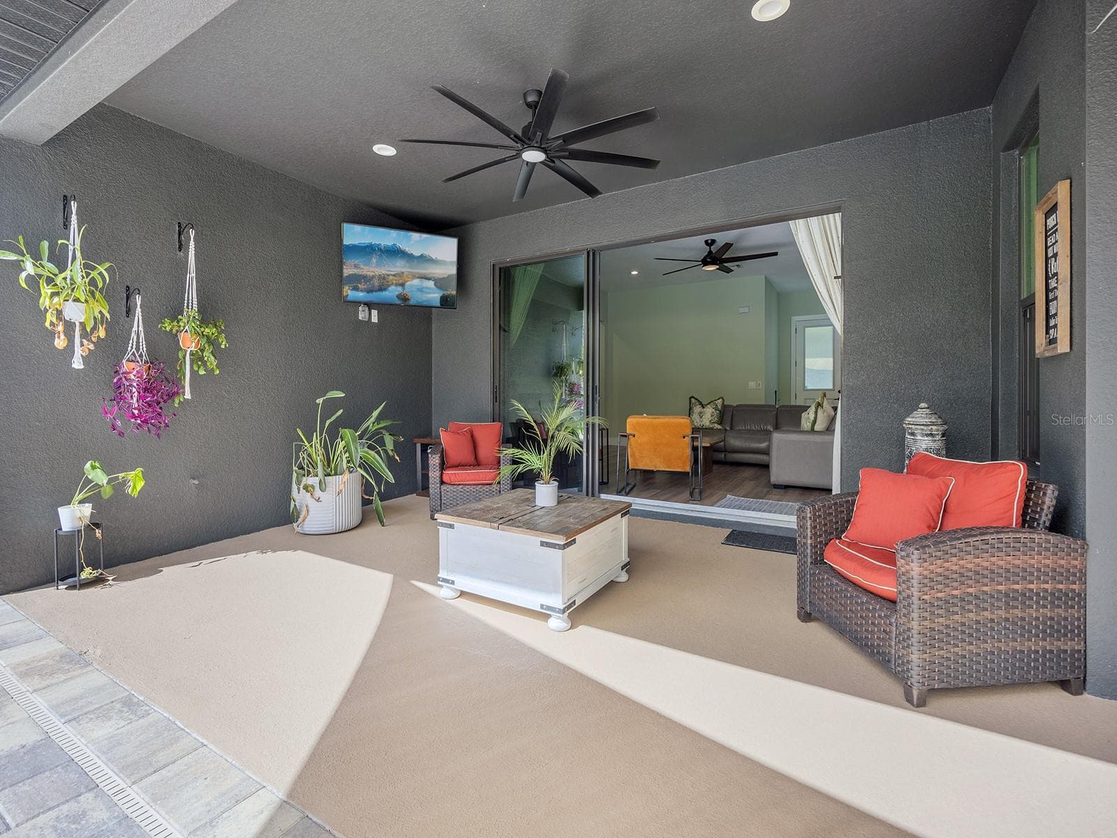 Large covered lanai - 412 SNOW HILL RD, GENEVA