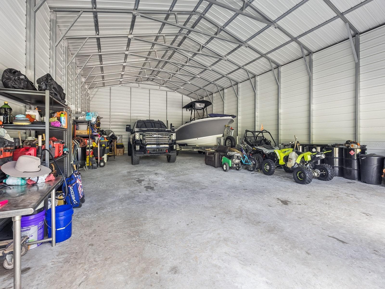 Interior of large warehouse - 412 SNOW HILL RD, GENEVA
