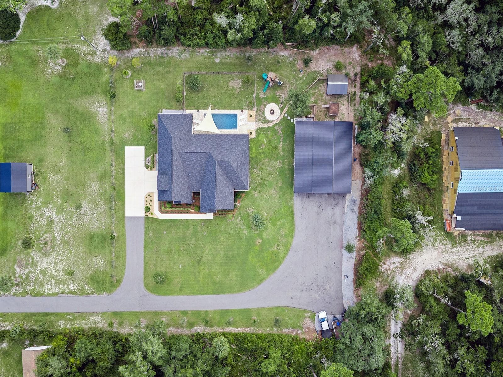 Large asphalt to accommodate plenty of cars - 412 SNOW HILL RD, GENEVA