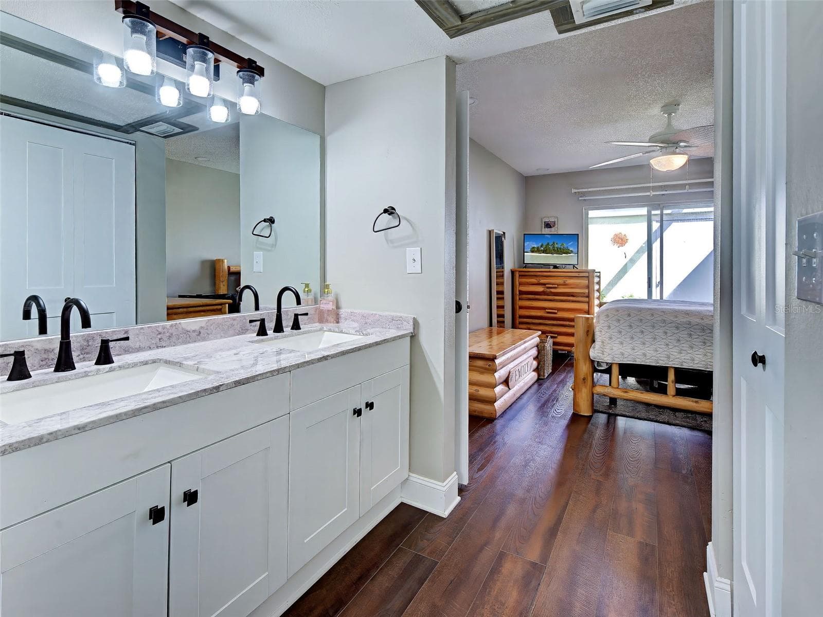 Primary en suite bath - 324 WEXFORD TER #171, VENICE