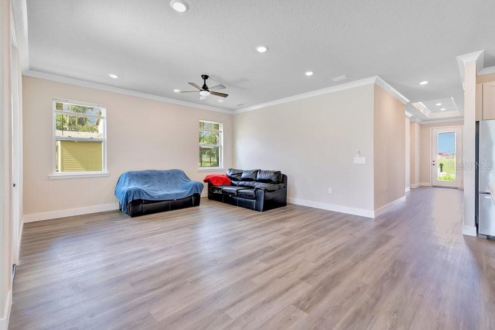 Single Family Residence at 2203 W LOWRY AVE, PLANT CITY, photo 5 of 27