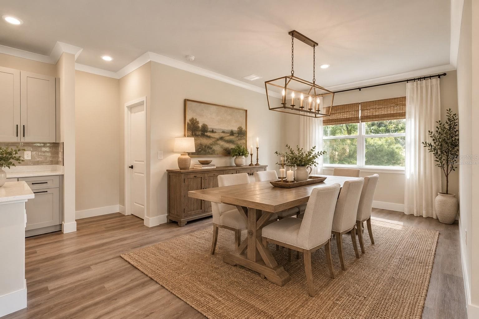 Virtually Staged - 2203 W LOWRY AVE, PLANT CITY