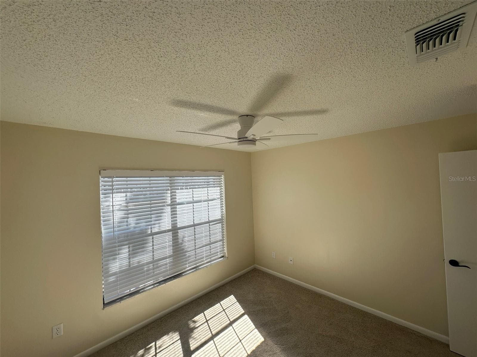 Condominium at 6433 TINA DRIVE #15, NEW PORT RICHEY, photo 16 of 88