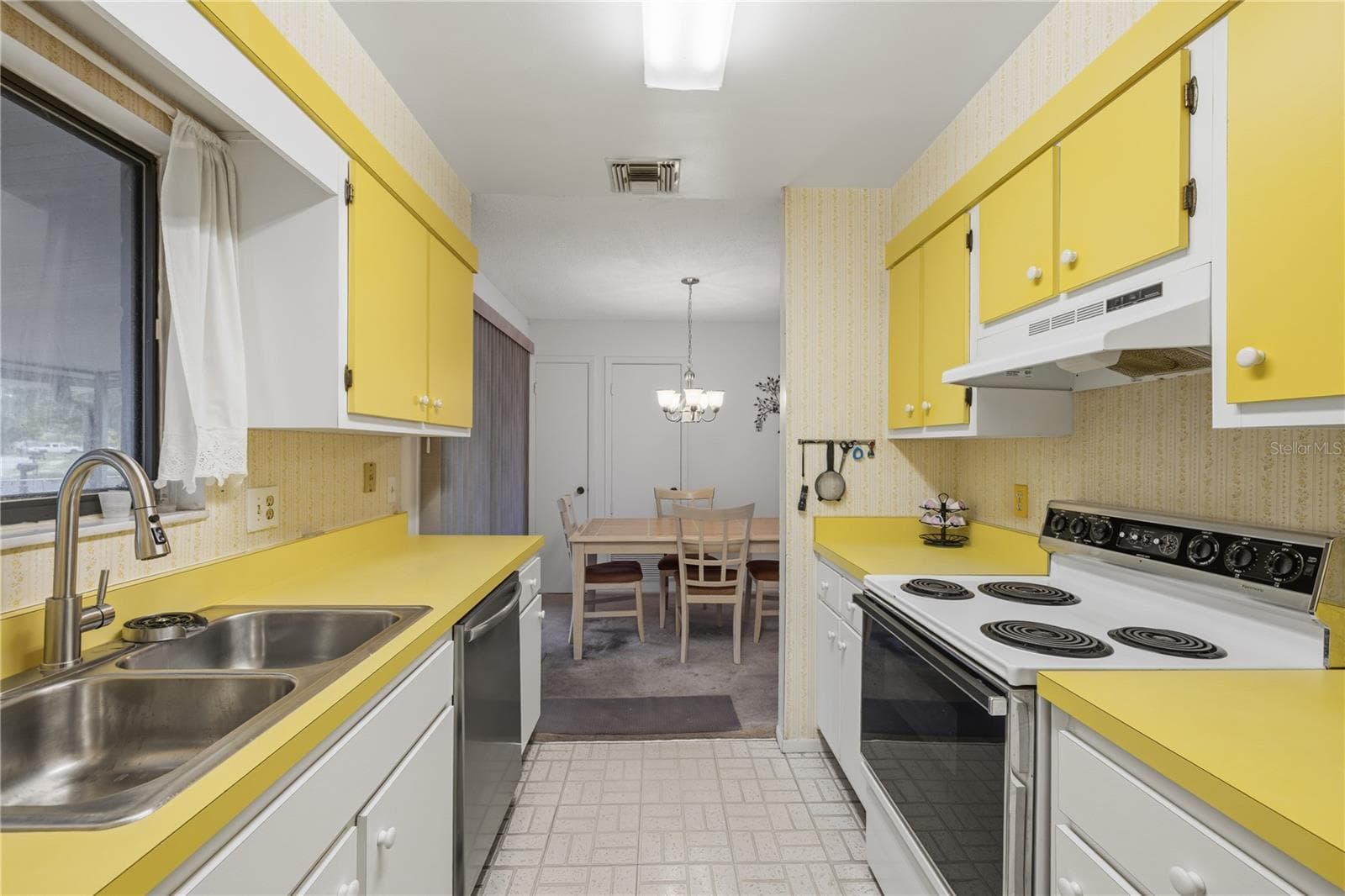 Kitchen - 425 S HAWTHORN CIR, WINTER SPRINGS