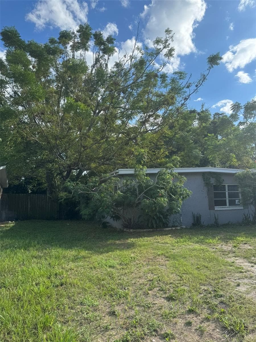 Single Family Residence at 4743 DRIFT TIDE DR, NEW PORT RICHEY, photo 2 of 18