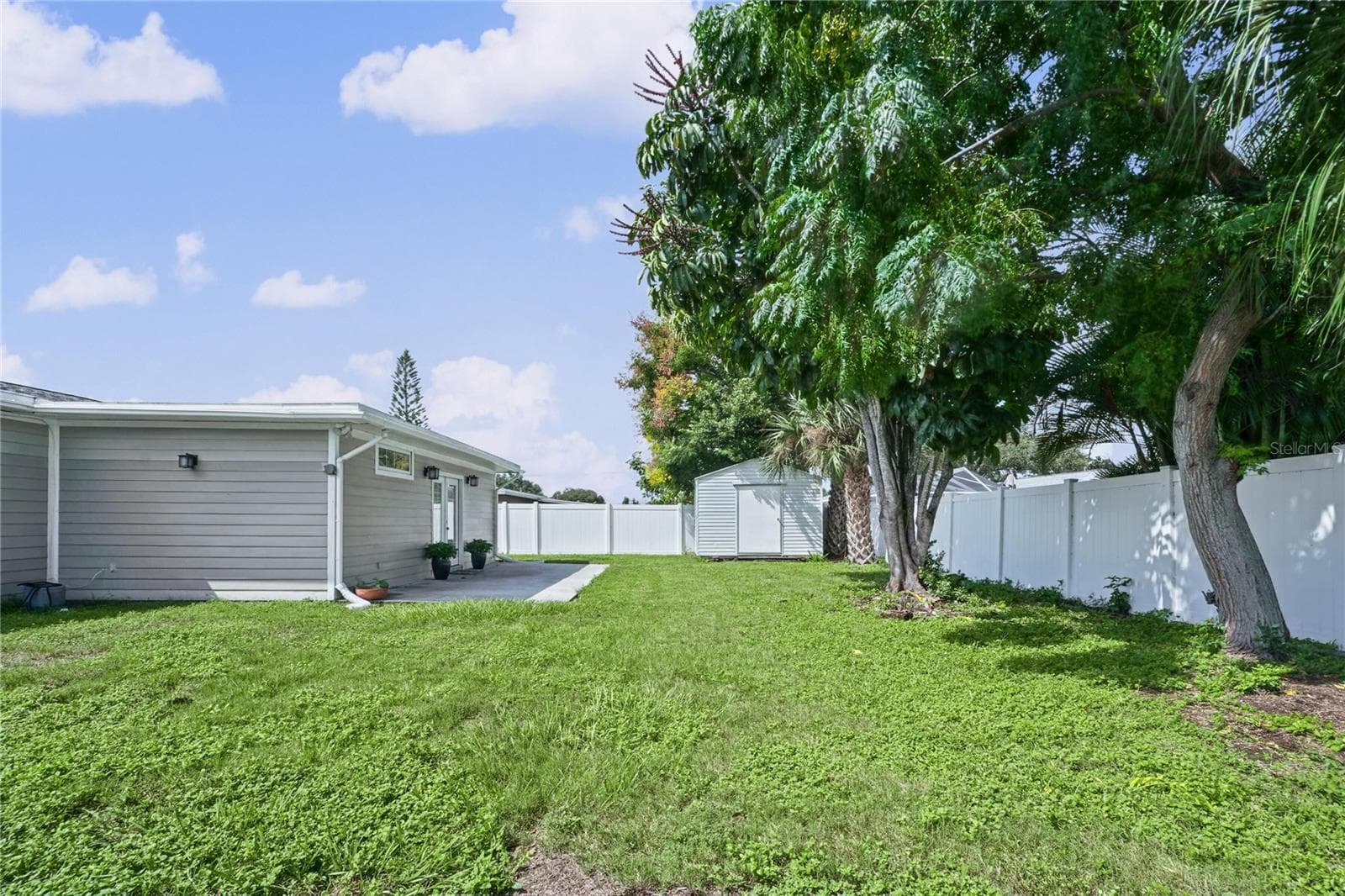 Single Family Residence at 13833 DOMINICA DR, SEMINOLE, photo 5 of 31