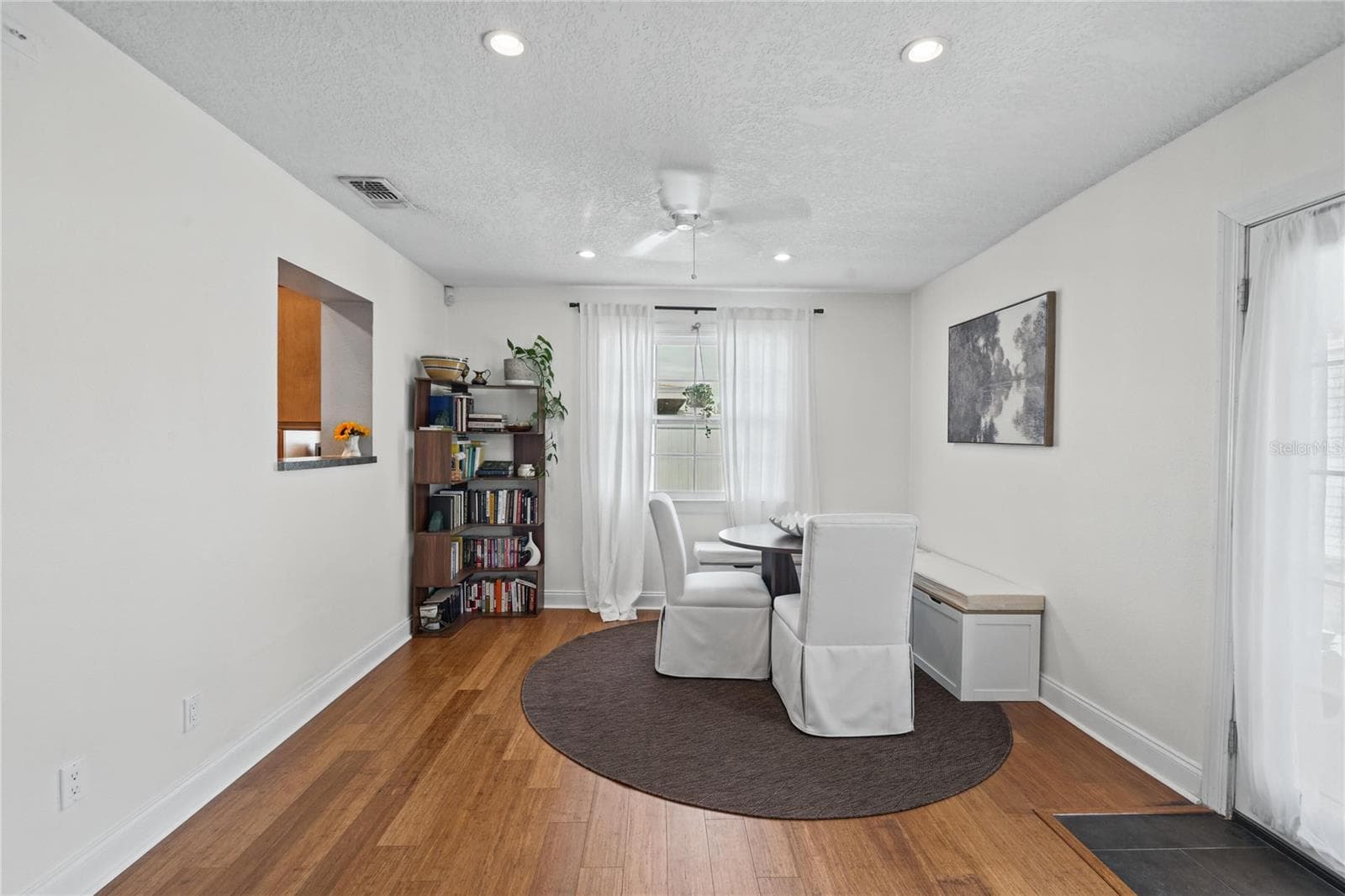 Single Family Residence at 13833 DOMINICA DR, SEMINOLE, photo 15 of 31