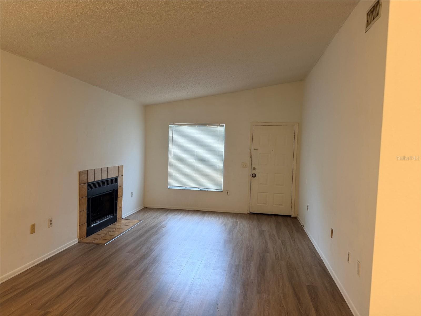 Condominium at 14319 HANGING MOSS CIR #201, TAMPA, photo 4 of 18
