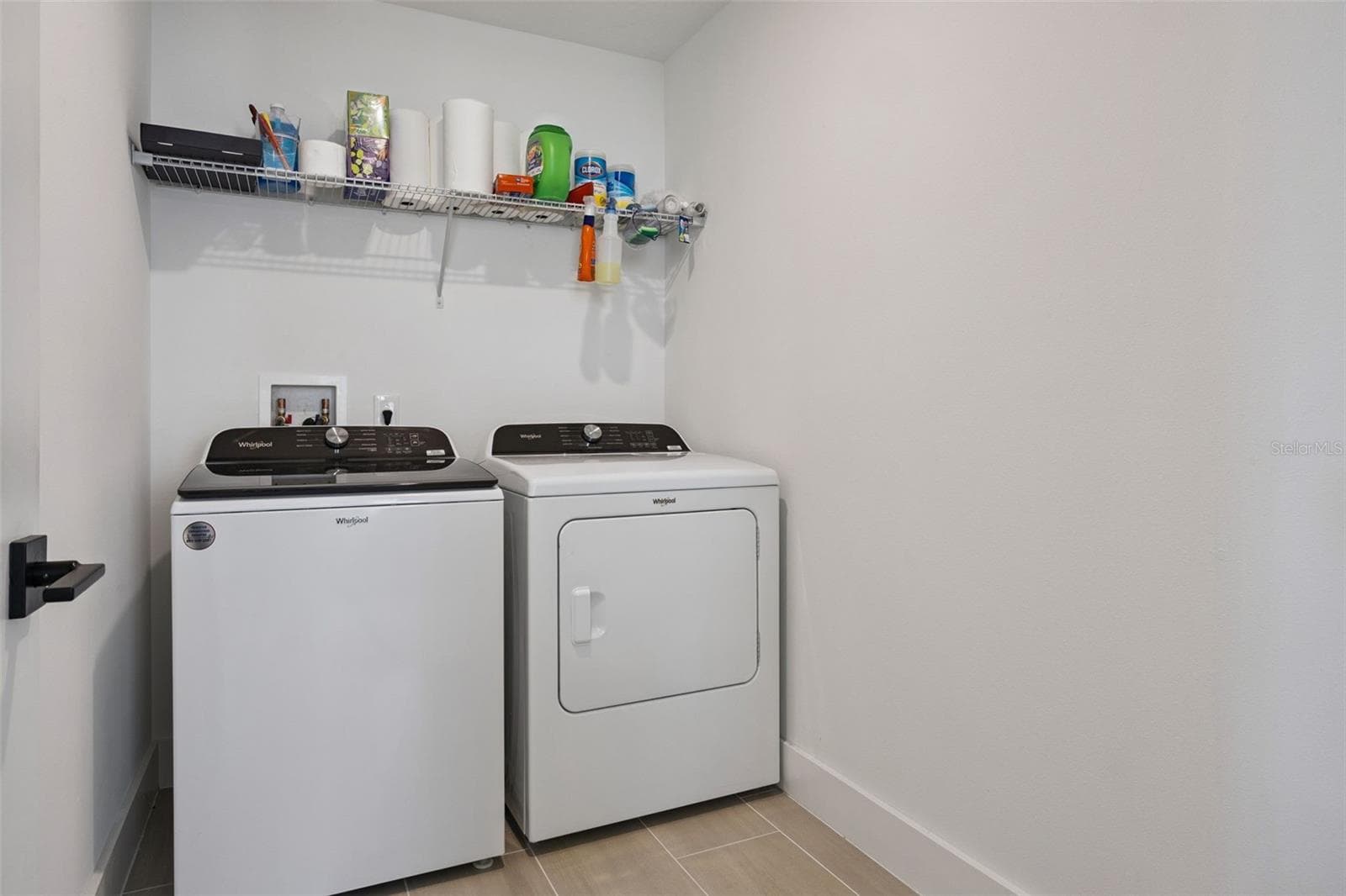 Spacious Laundry Room upstairs - 1717 CROWNCREST DR, APOPKA