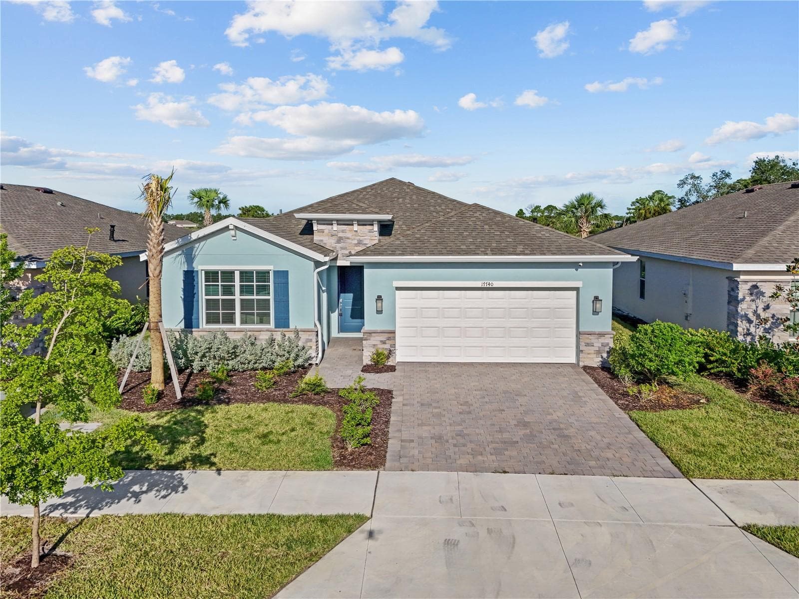 Sidewalks throughout community - 17740 SHADE TREE LOOP, PUNTA GORDA