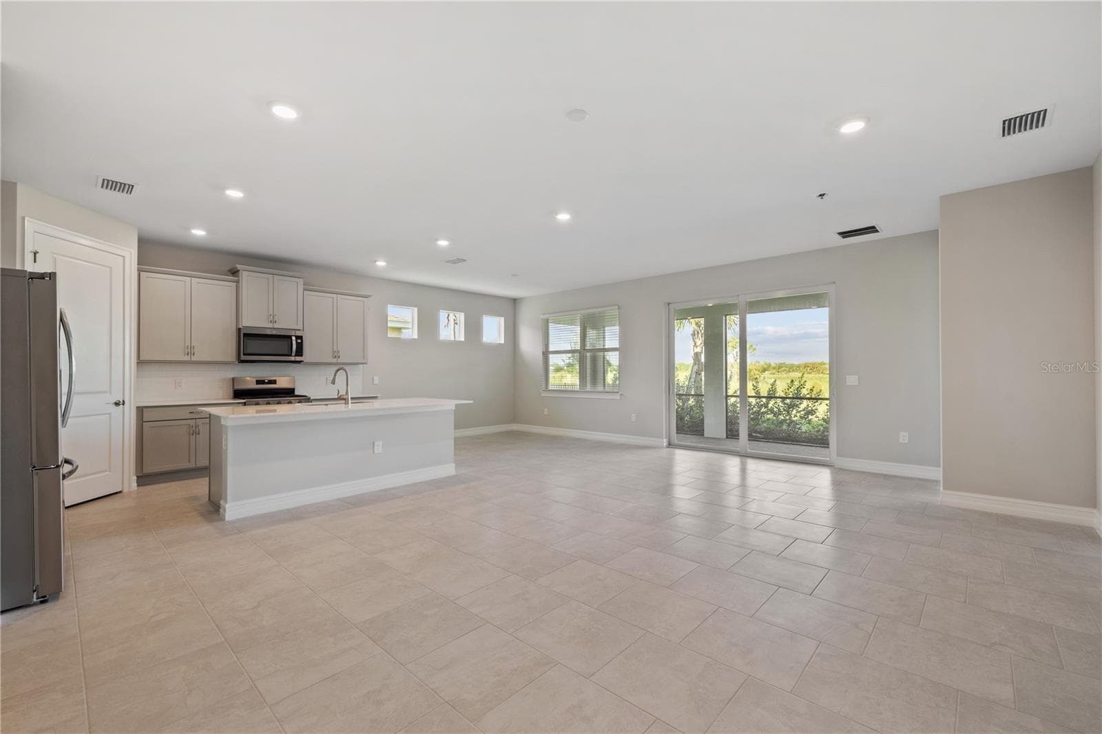 Kitchen / Living Room combo - 17740 SHADE TREE LOOP, PUNTA GORDA