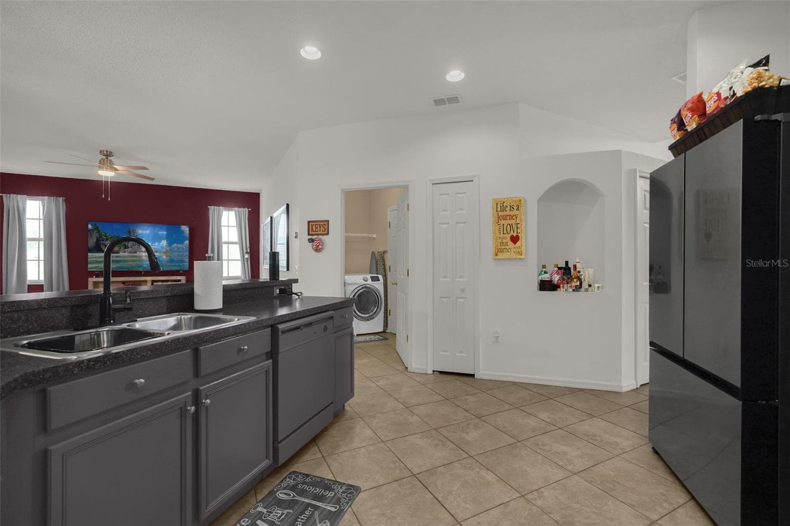 Single Family Residence at 633 LINNET CT, KISSIMMEE, photo 19 of 42