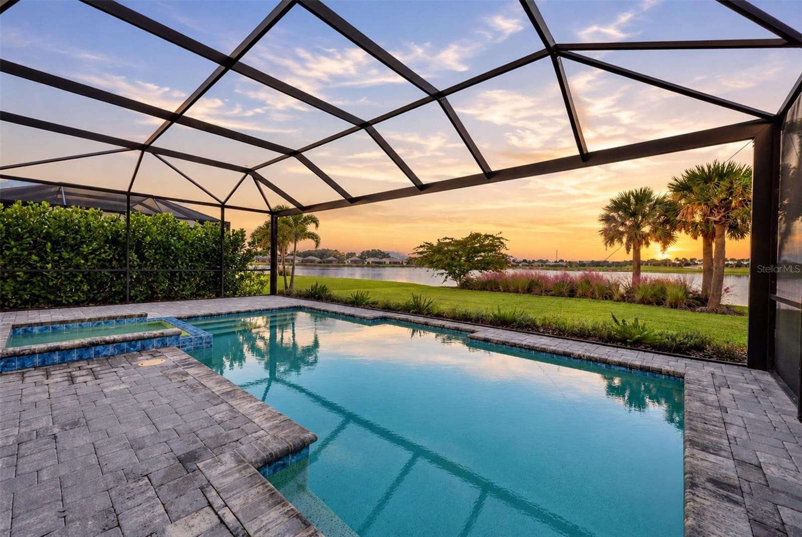 Single Family Residence at 1104 WATERLINE CT, SARASOTA, photo 4 of 57