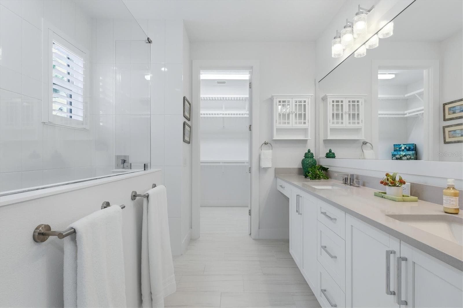 Single Family Residence at 1104 WATERLINE CT, SARASOTA, photo 27 of 57