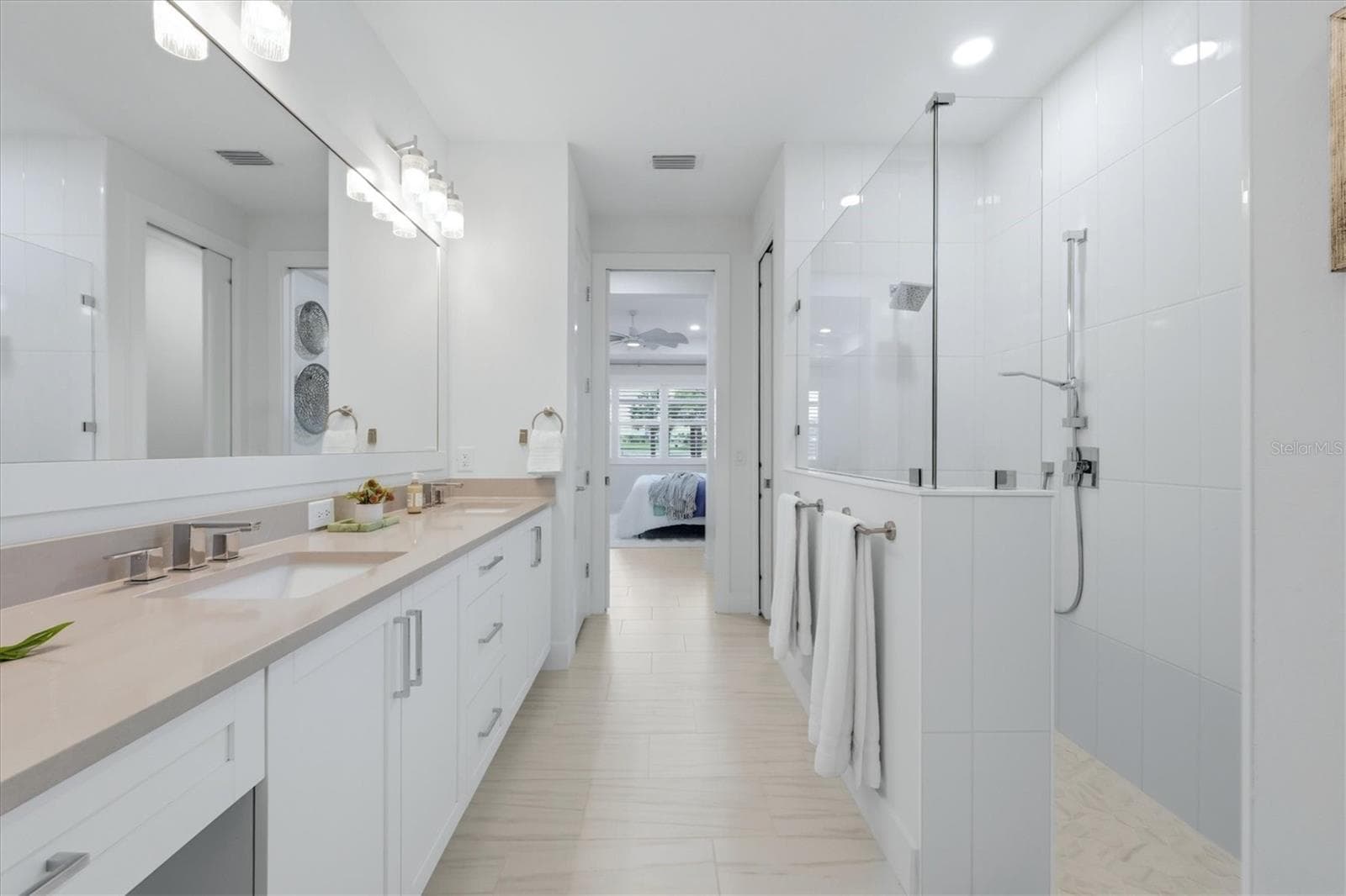 Single Family Residence at 1104 WATERLINE CT, SARASOTA, photo 28 of 57