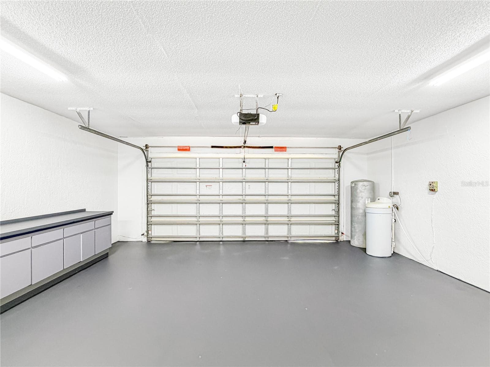 Garage - 15561 PATRIOT DR, BROOKSVILLE