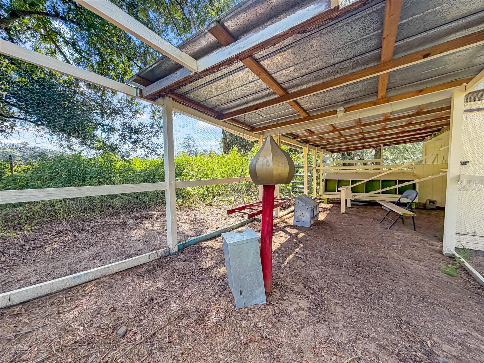 Chicken Coop - 15561 PATRIOT DR, BROOKSVILLE