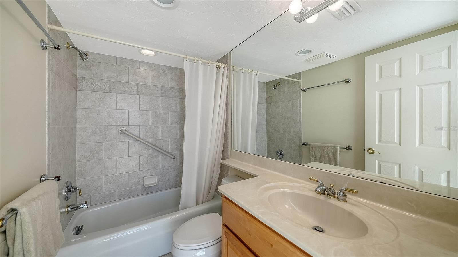 Condominium at 5300 OCEAN BLVD #301, SARASOTA, photo 23 of 59