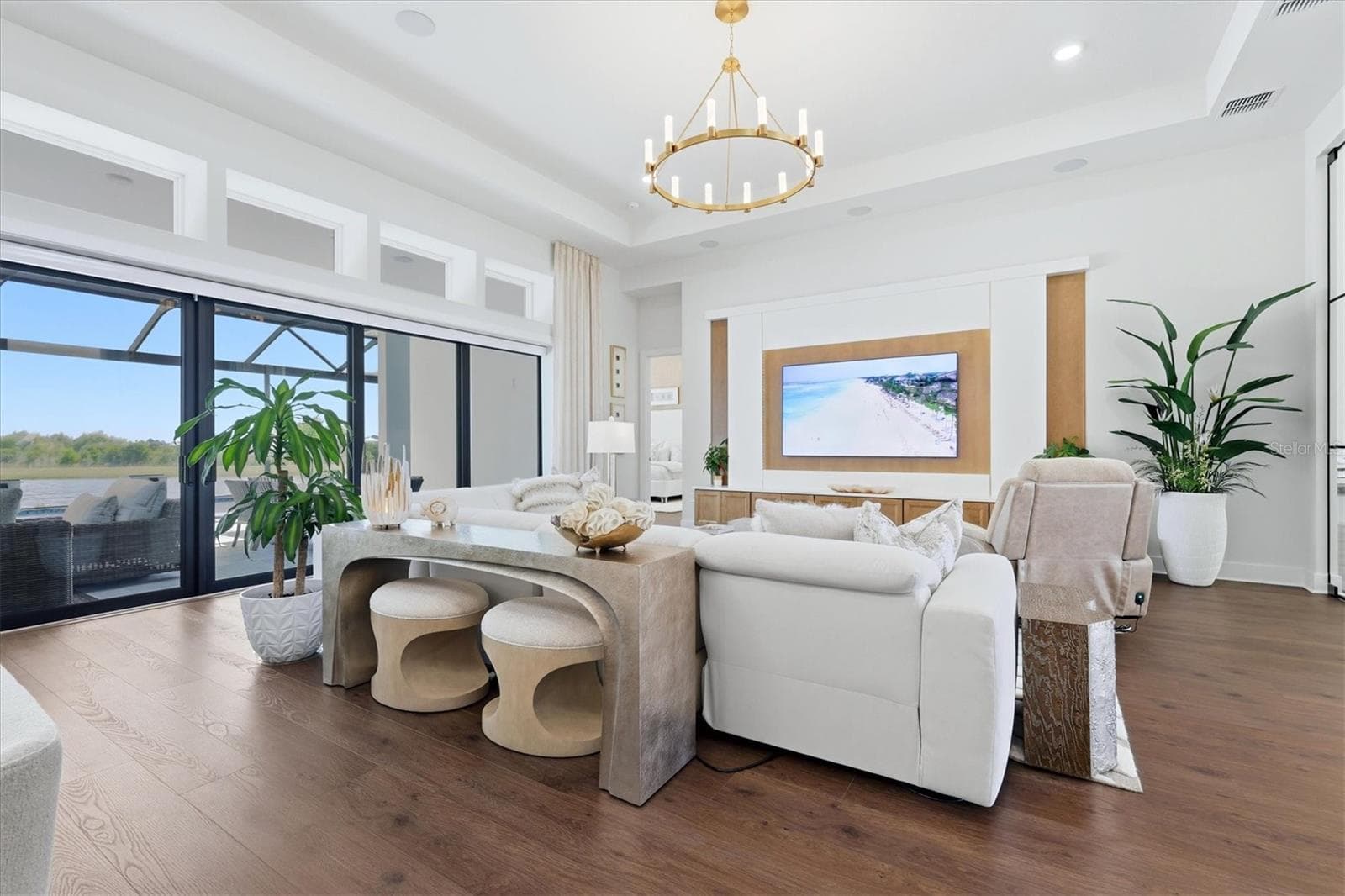 Single Family Residence at 18504 FOXTAIL LOOP, VENICE, photo 11 of 100
