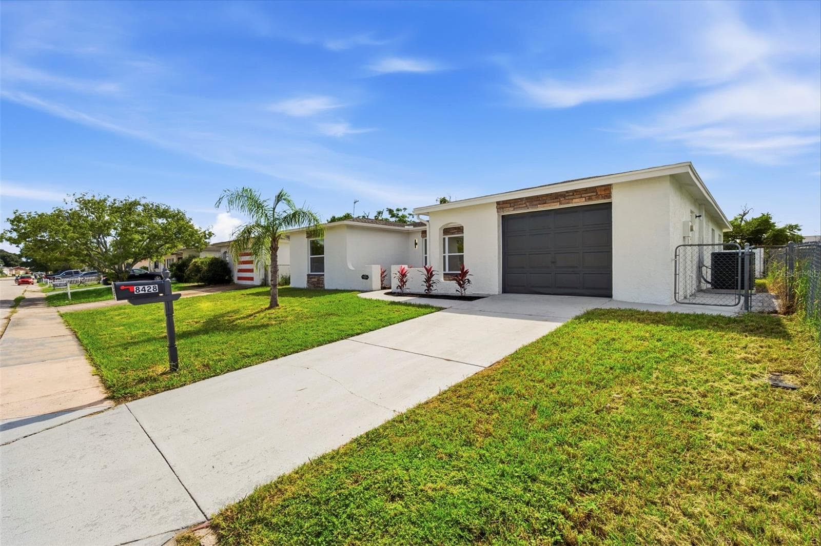 Single Family Residence at 8428 PAXTON DR, PORT RICHEY, photo 3 of 59