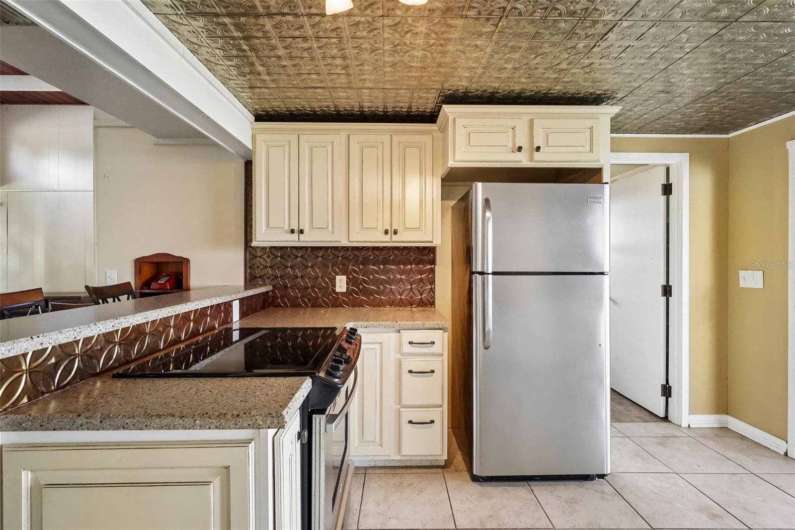 Single Family Residence at 722 LAKE DORA DR, TAVARES, photo 20 of 60