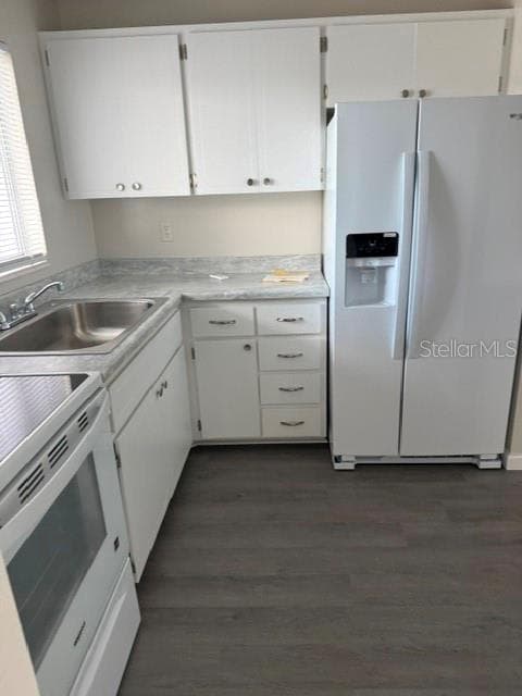 Condominium at 1631 LEISURE DR #M36, BRADENTON, photo 2 of 9