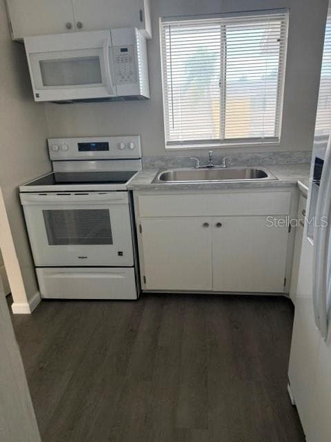 Condominium at 1631 LEISURE DR #M36, BRADENTON, photo 7 of 9