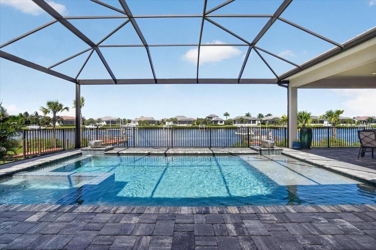 22'10" x 16'4" + Sun shelf.  Dual Pentair Water Bowls. - 1625 RIO VISTA TER, PARRISH