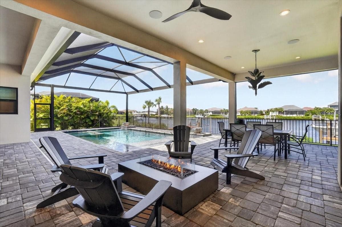 Gas Fire-pit - 1625 RIO VISTA TER, PARRISH