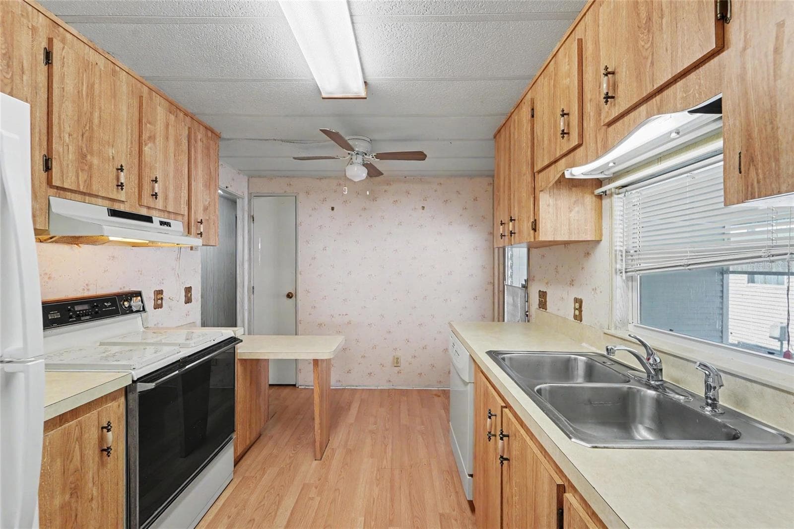 Mobile Home at 1500 COUNTY ROAD 1 #219, DUNEDIN, photo 7 of 70