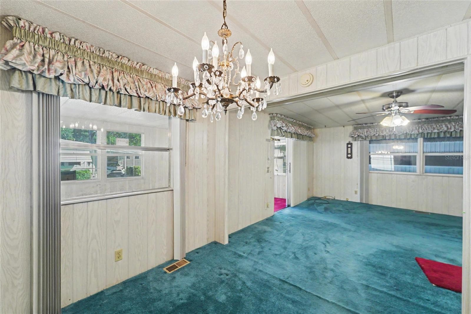 Dining Room opens to living room - 1500 COUNTY ROAD 1 #219, DUNEDIN