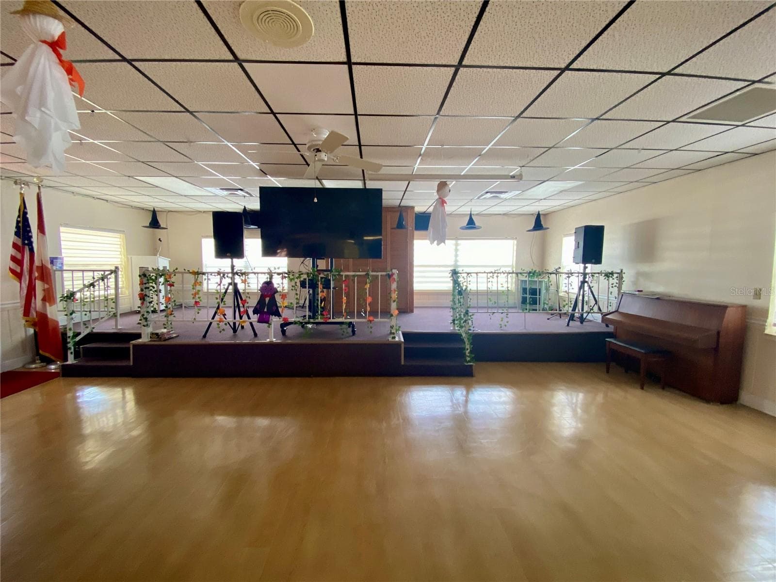 Stage for performances - 1500 COUNTY ROAD 1 #219, DUNEDIN