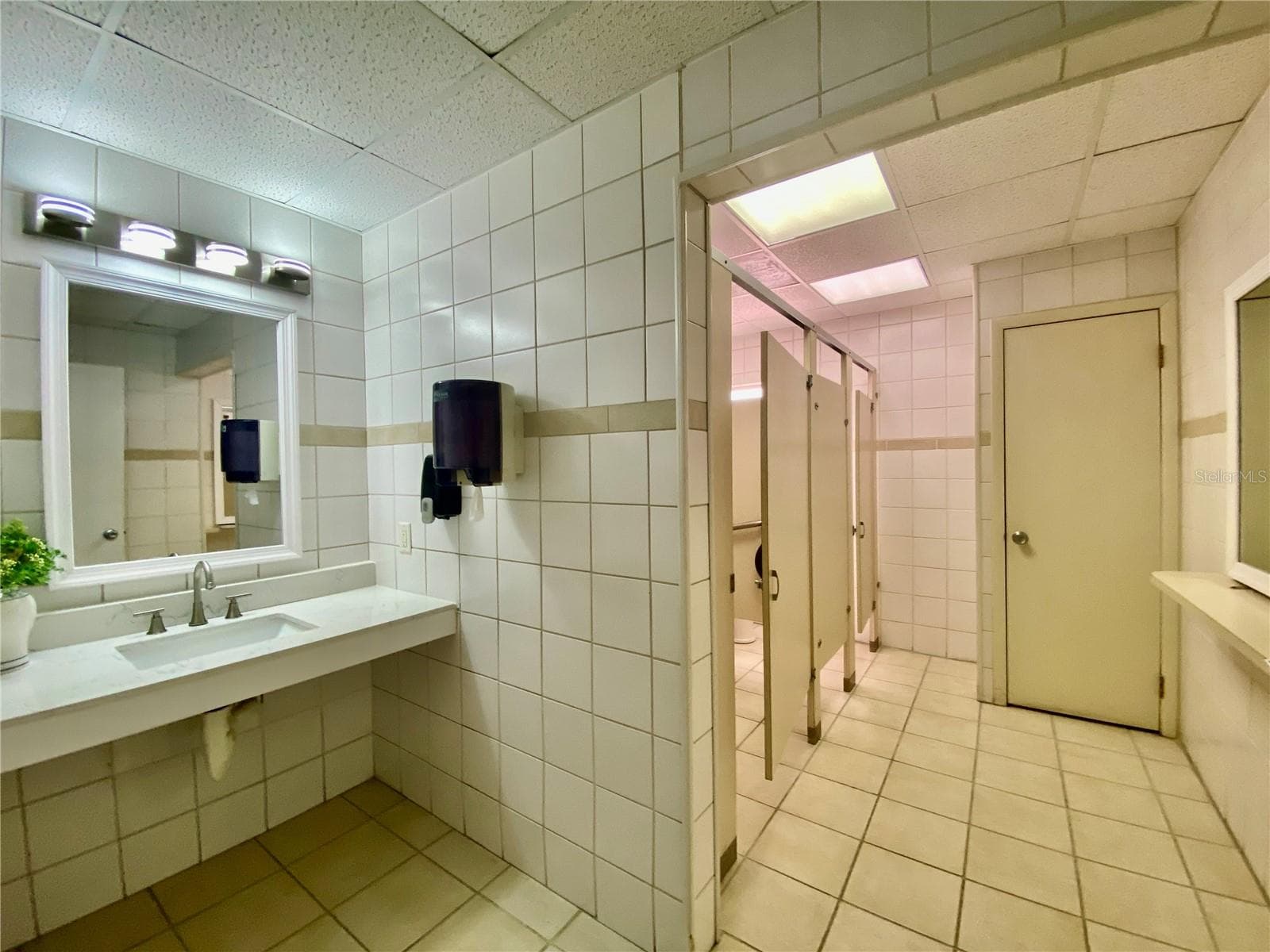 updated sink and vanity in clubhouse restrooms - 1500 COUNTY ROAD 1 #219, DUNEDIN